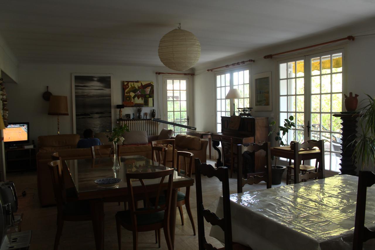La Maison Blanche Bed and Breakfast Saint Aygulf Exterior foto