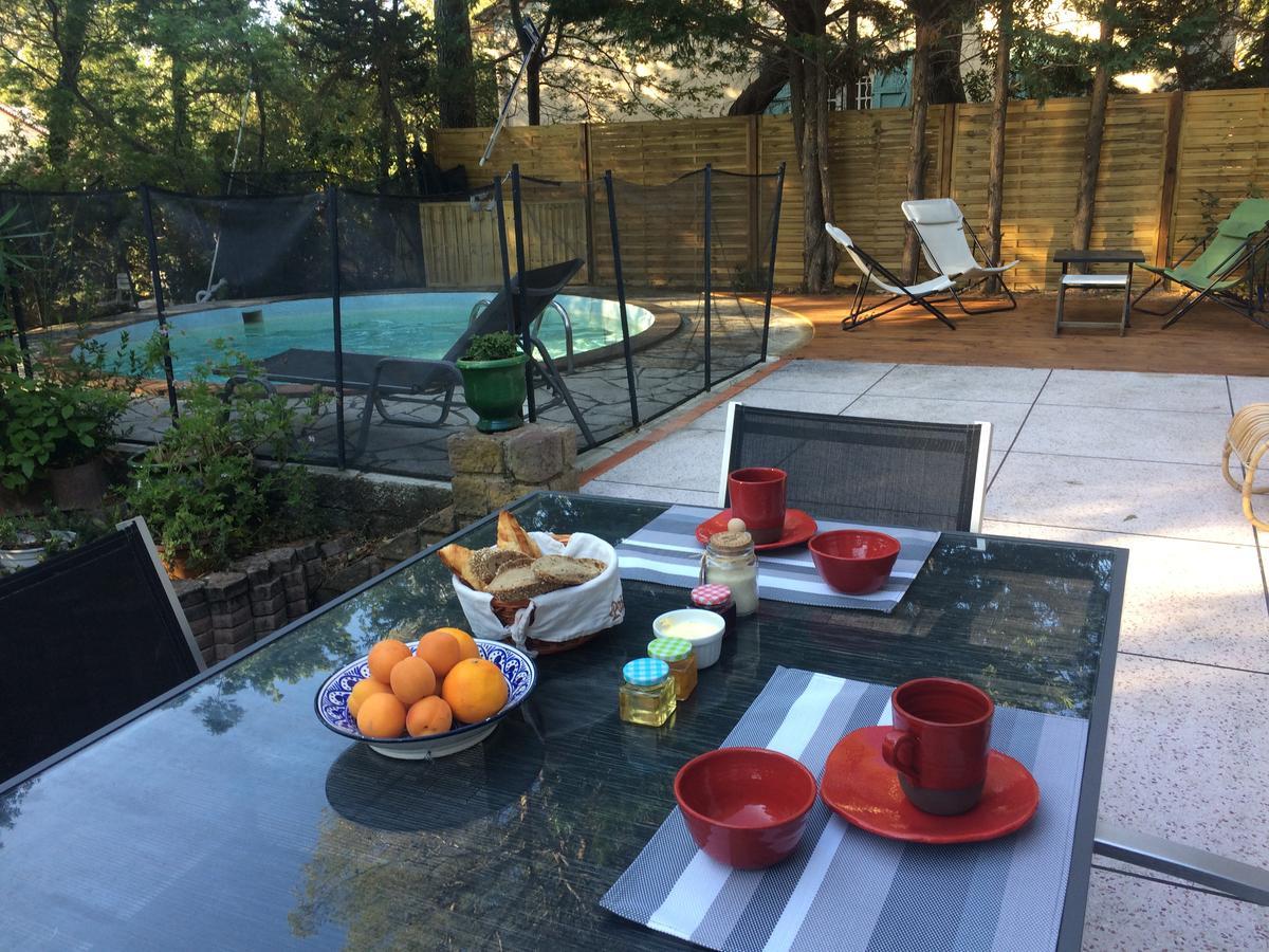 La Maison Blanche Bed and Breakfast Saint Aygulf Exterior foto